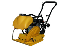 Виброплита TOR C-60(X)  67кг, 15кН (Loncin) бак, коврик, колесный комплект